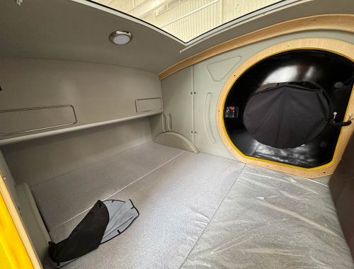 Mini-Trailer-On-Road-03