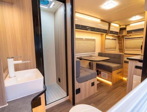 Trailer-On-Road-01--05