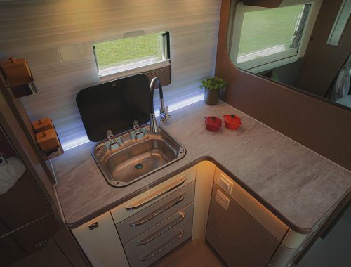 Body-capsule-for-Trucks-13